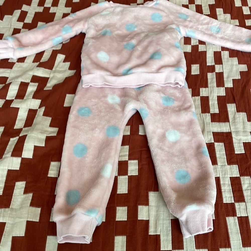 Pink polka dot fuzzy warm pants and shirt 18-24 months